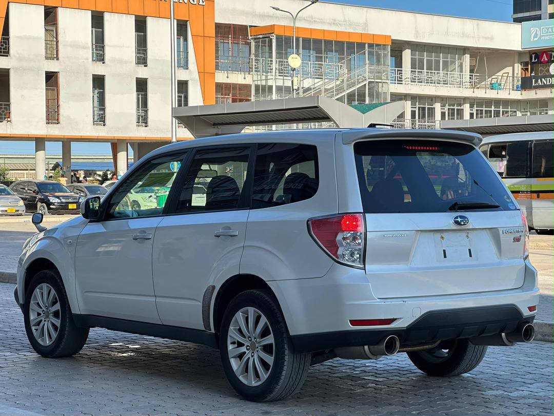 SUBARU FORESTER thumbnail 3